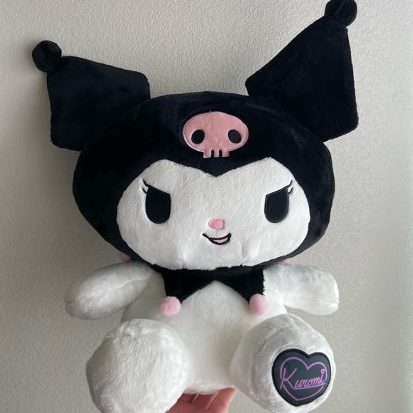 Sanrio Accessories - Sanrio Limited Edition Kuromi Large Plush